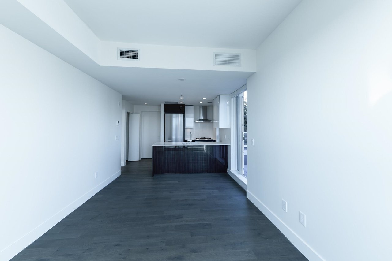 501-7777 Cambie St
