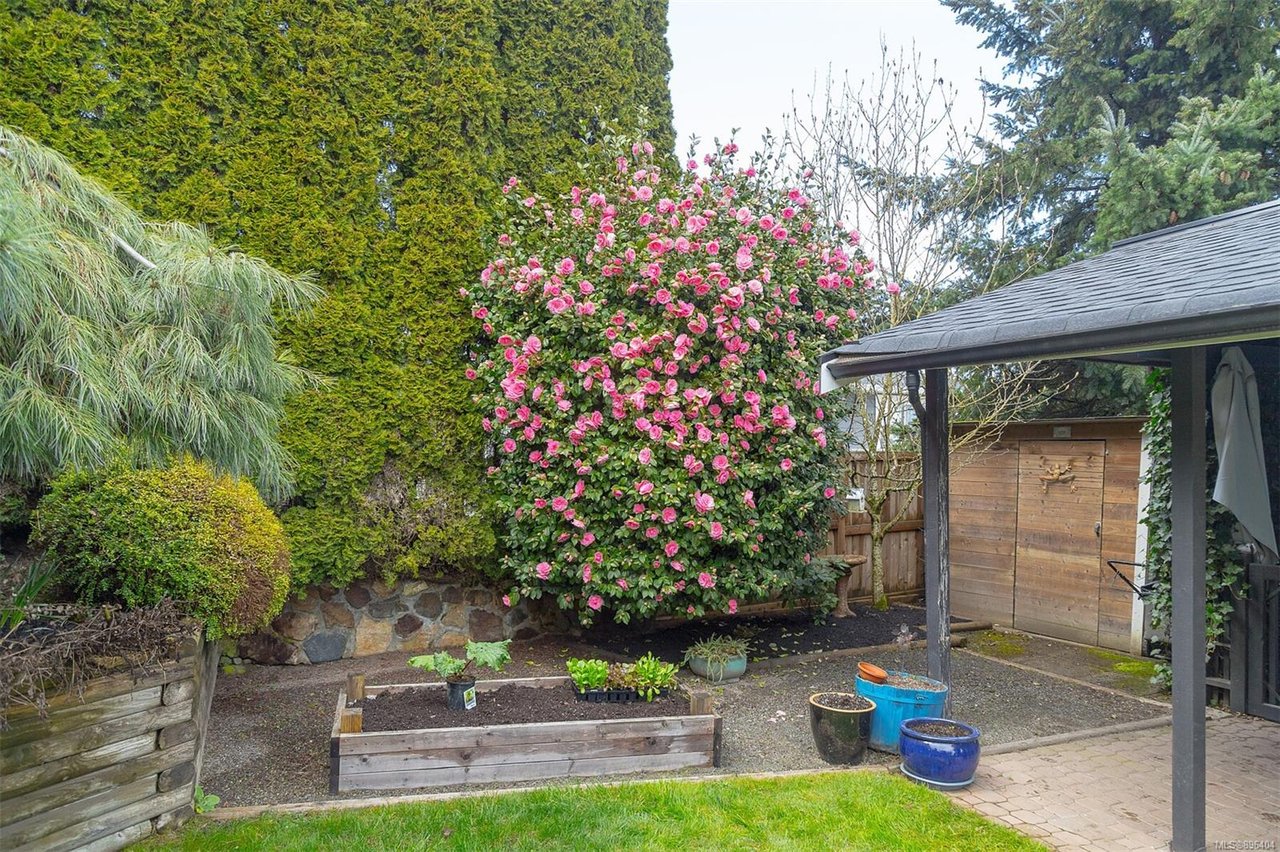 7448 East Saanich Rd, Central Saanich