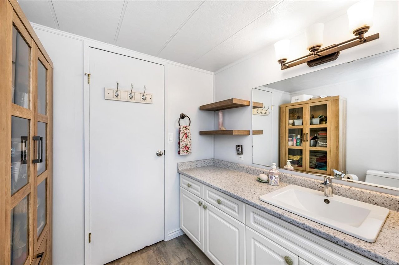3398 Ridgeview Cres