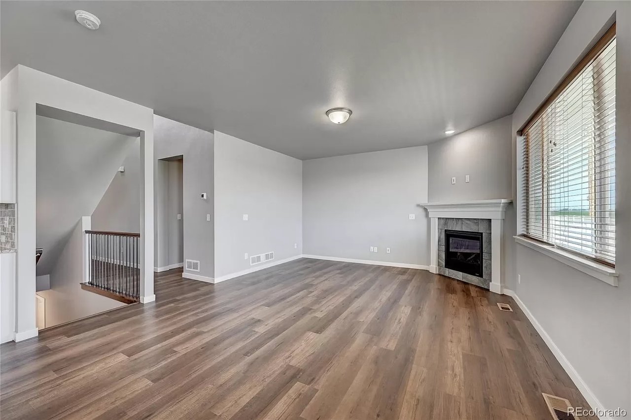 741 N Country Trail