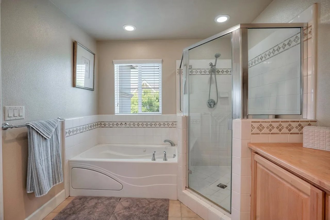 16890 San Jose Ct
