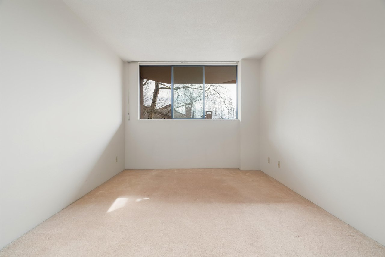409-3905 Springtree Drive, Vancouver