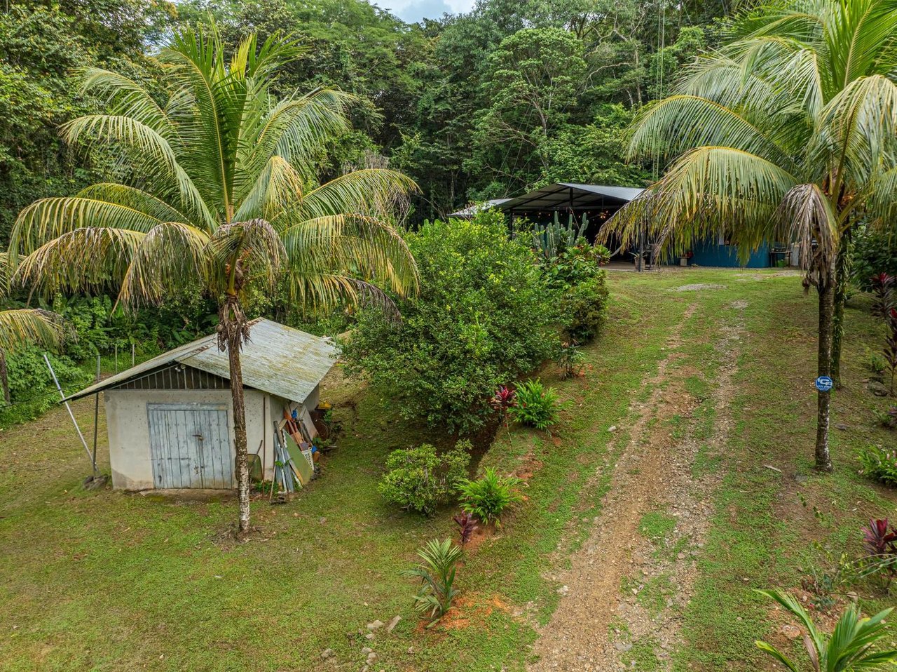 Private Riverfront Jungle Oasis, Ojochal, Puntarenas