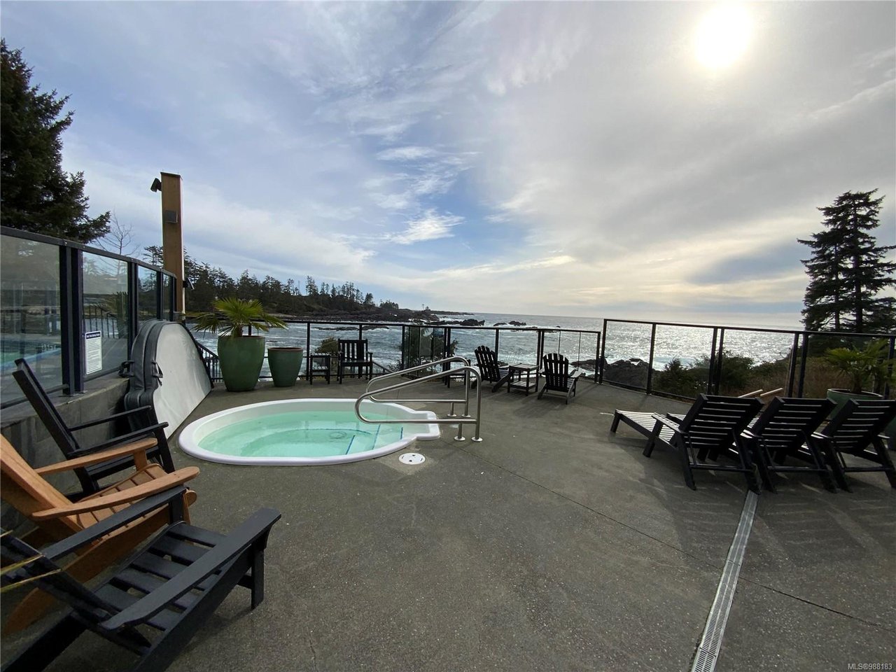 1402-596 Marine Dr