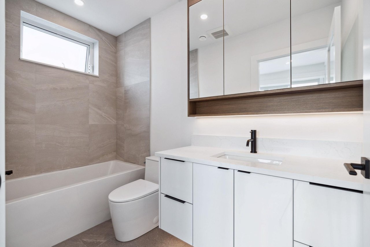 1-2846 Mcgill Street, Vancouver