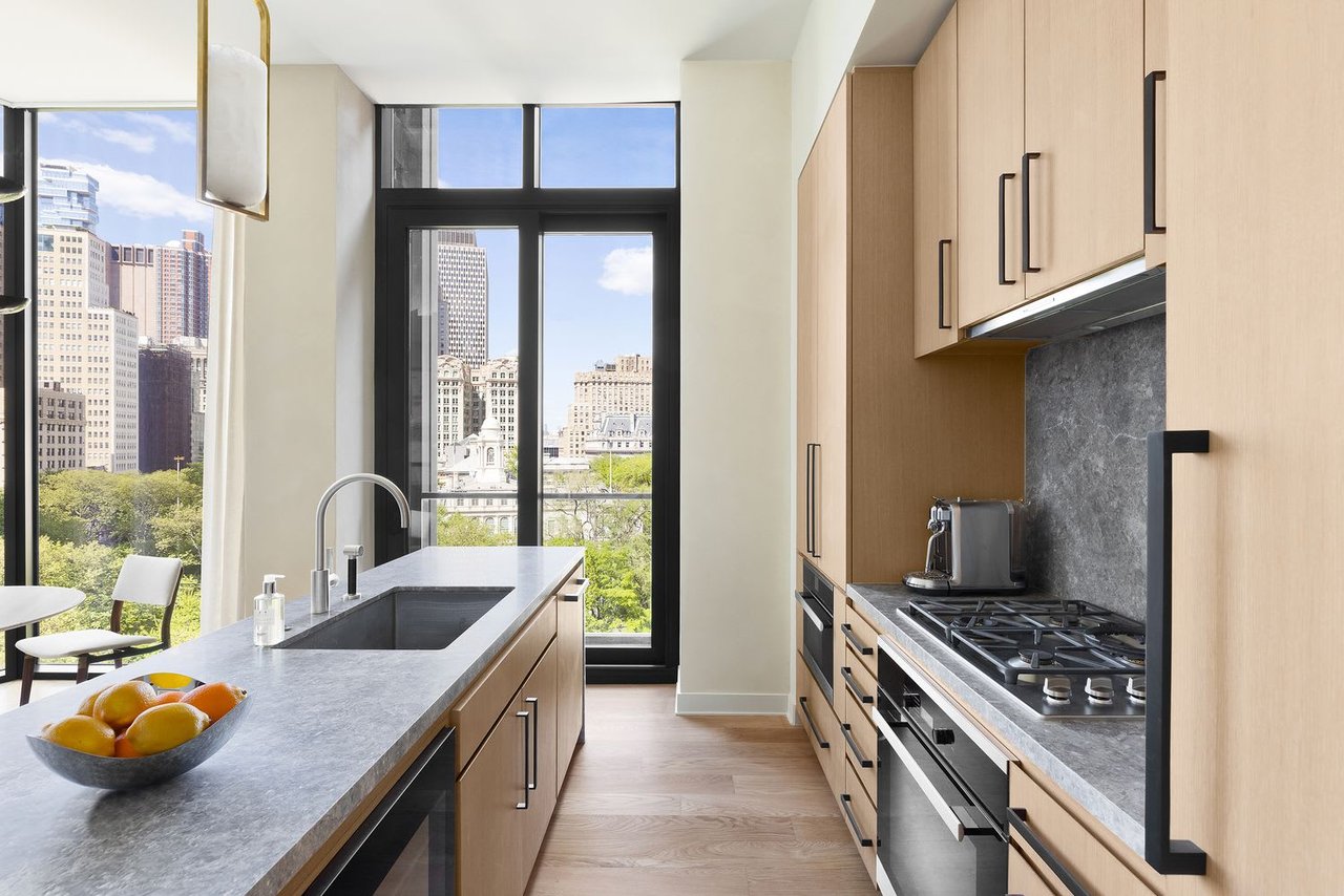 33 Park Row, Unit 7B