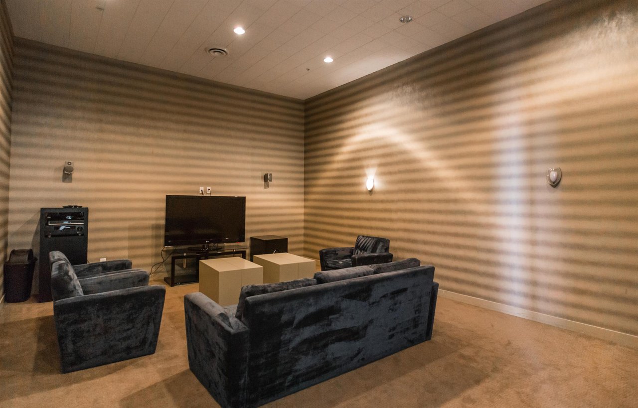 1203-1408 Strathmore Mews