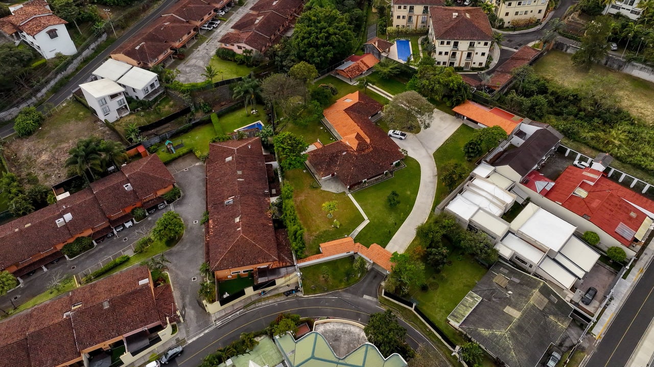 Private Gated Guest House Estate, Escazu, San Jose