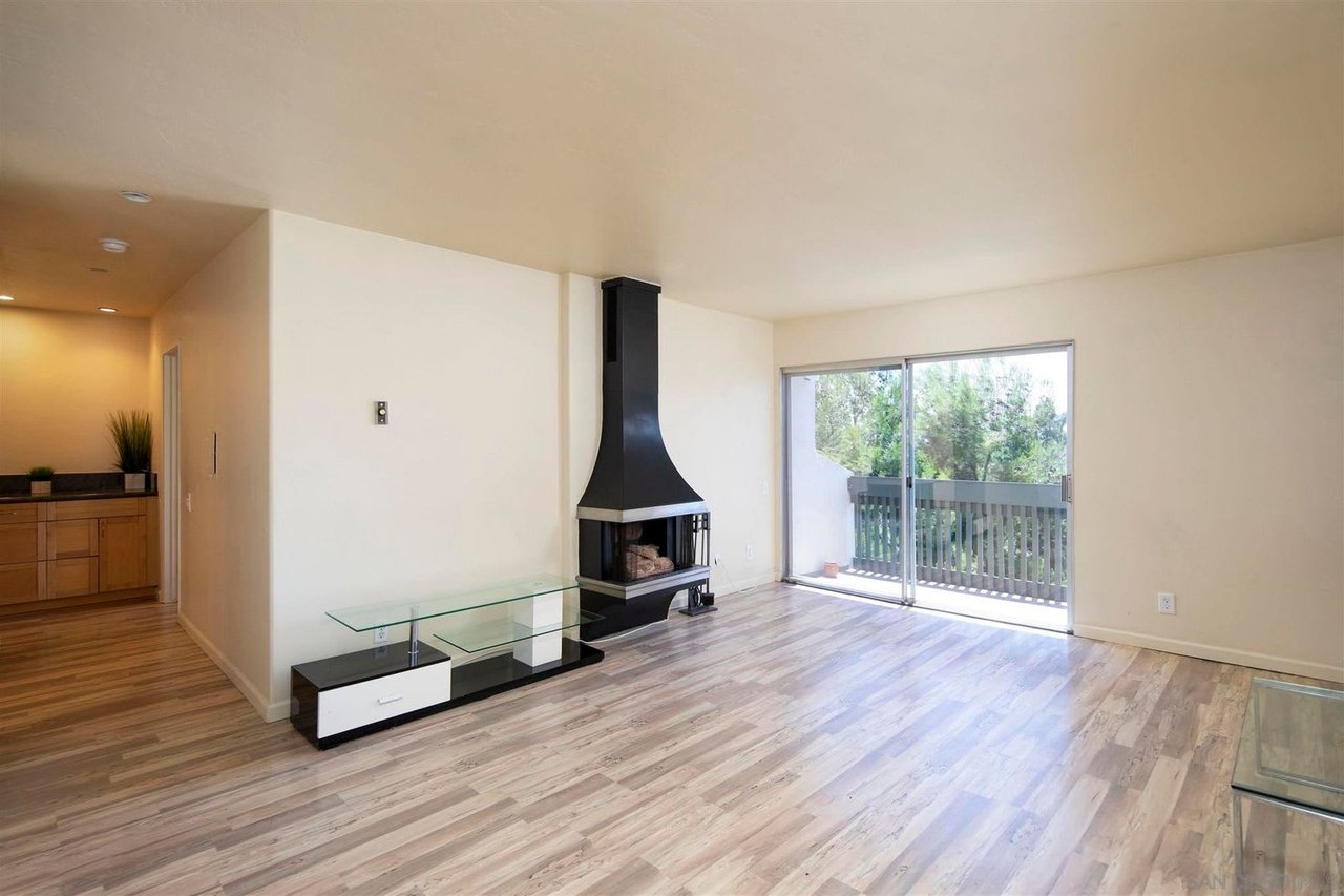 4060  Huerfano Ave, #240