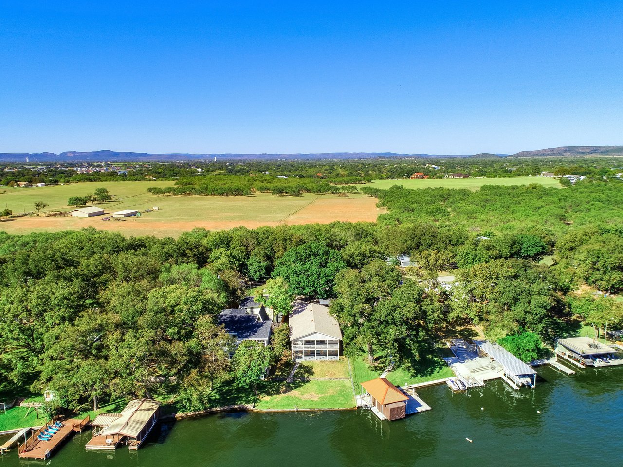 2642 Williams Lakeshore