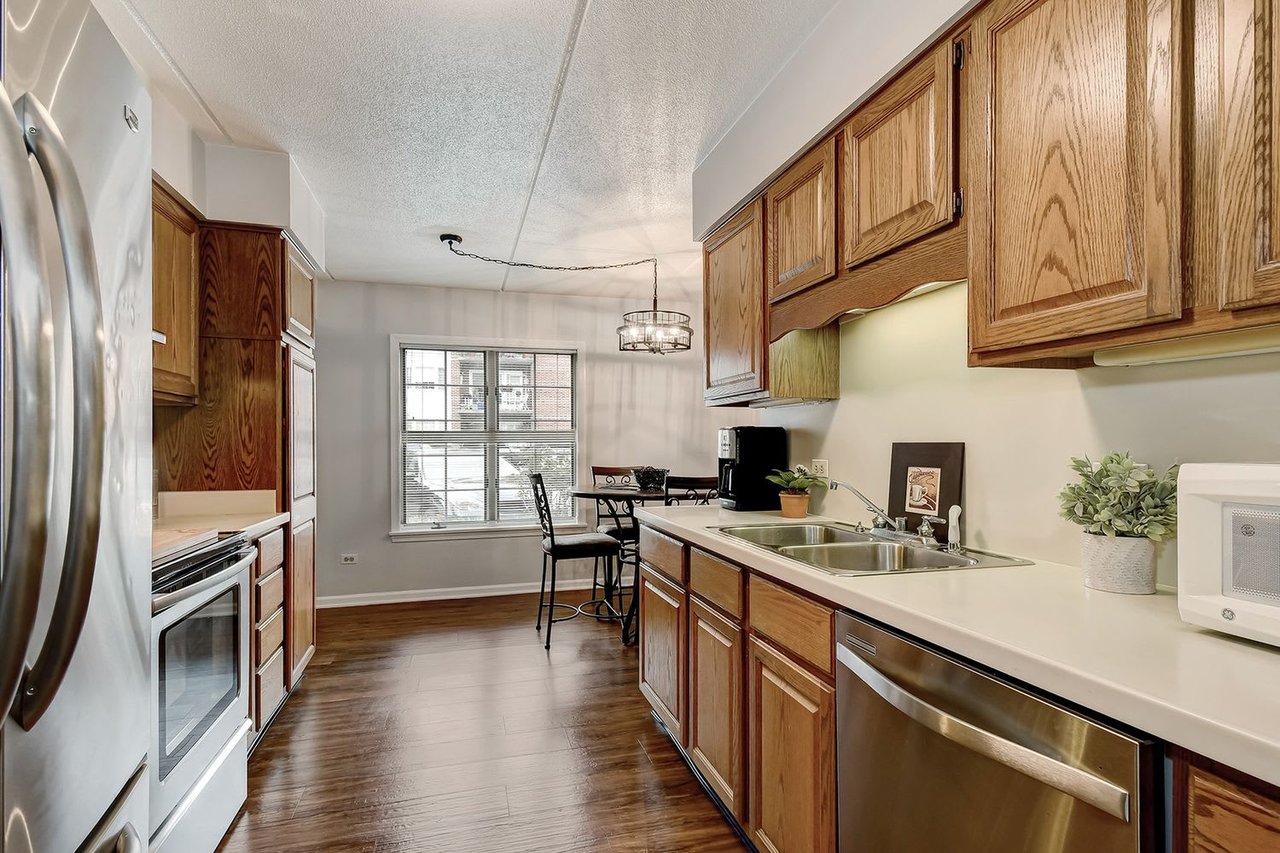 322 PARK AVE #4A