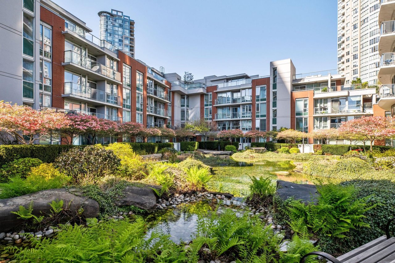 2307-688 Abbott Street, Vancouver