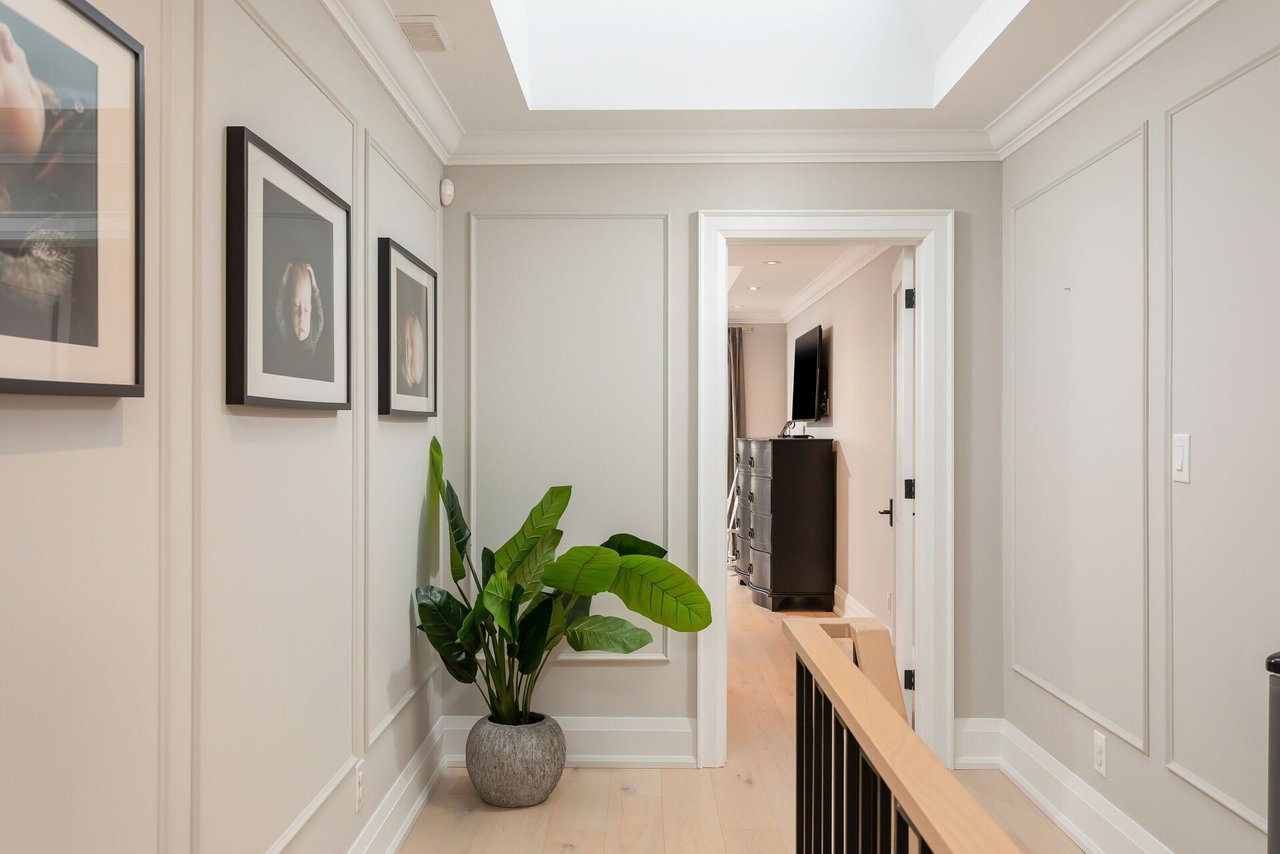 Lawrence Avenue & Blackcreek - Detached