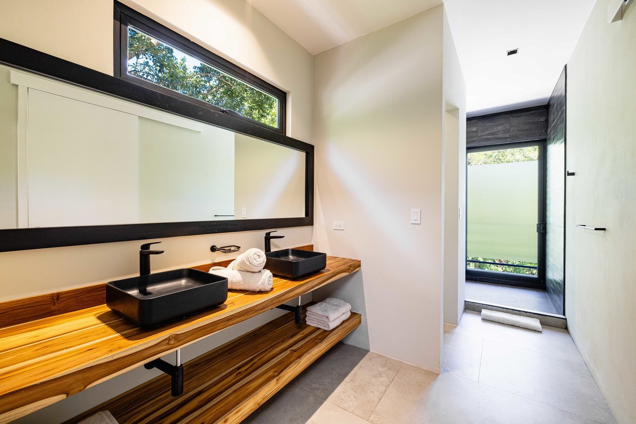 Contemporary Pool Residence, Tamarindo, Guanacaste