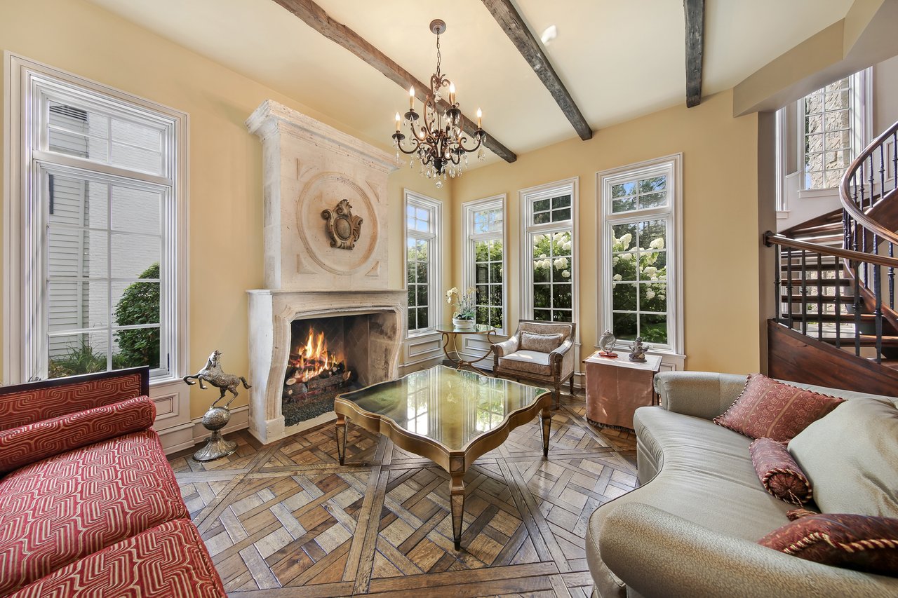 world class home in southeast hinsdale