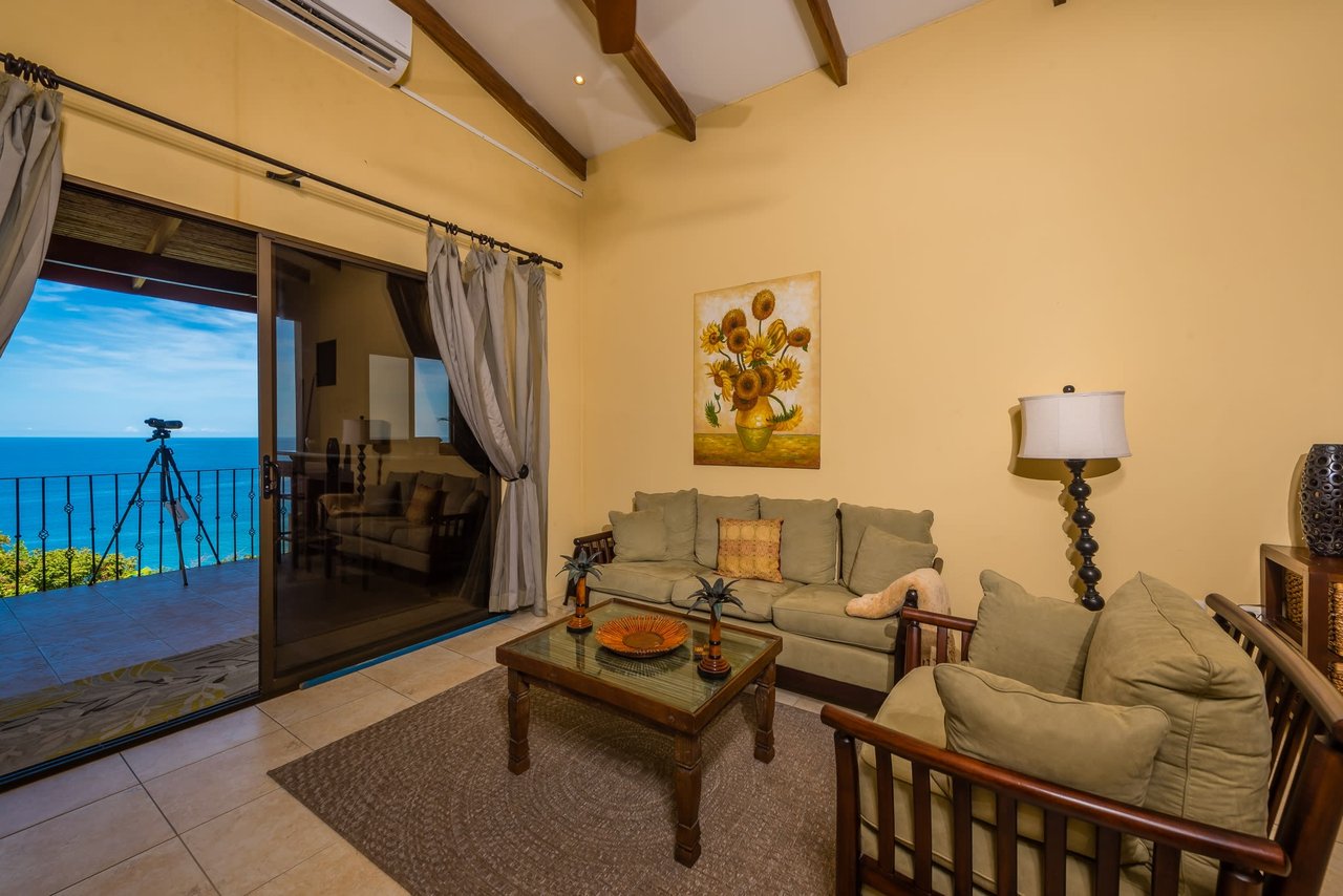 Casa Las Brisas | Near the Coast and Oceanfront House For Sale in Playa Flamingo