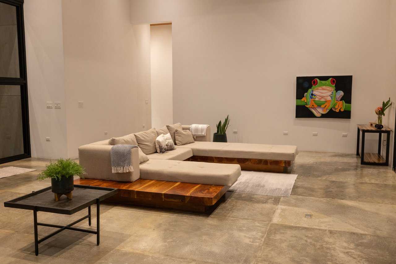 Contemporary Lake View Home, Lake Arenal, Alajuela