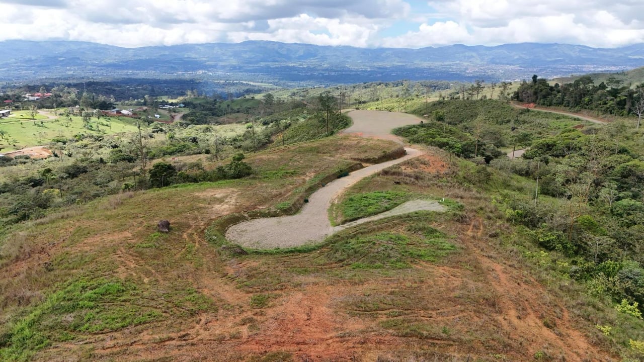 River and Waterfall Ranch, Perez Zeledon, San Jose