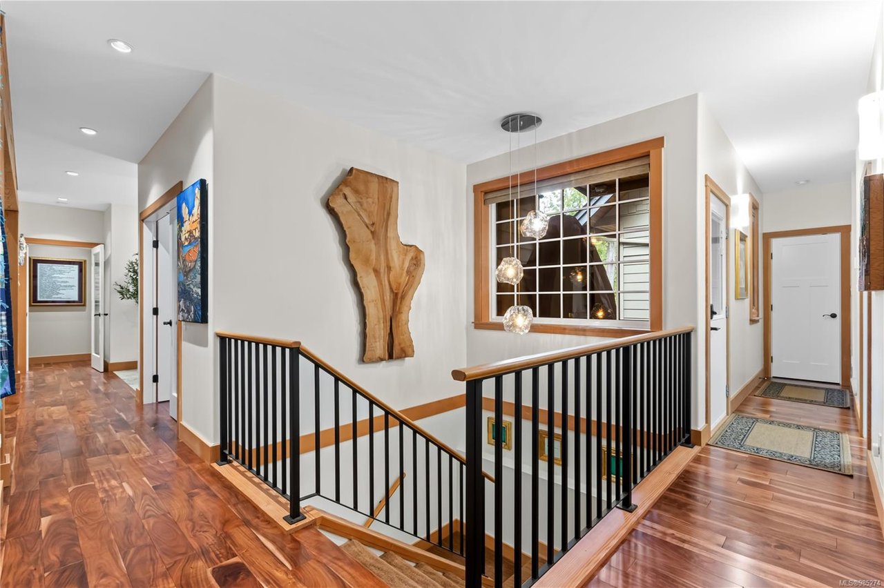 760 Marine Dr