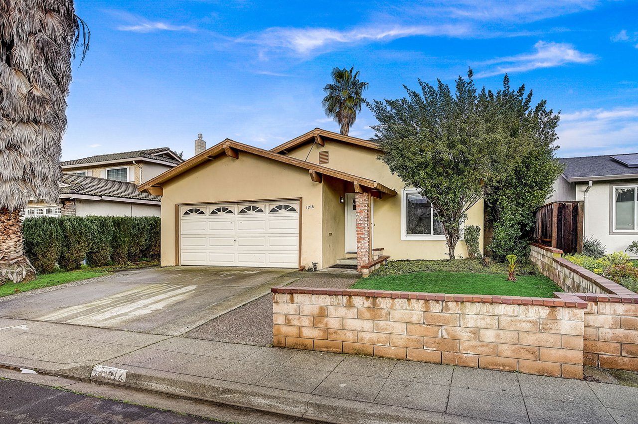 1216 Moonlight Way