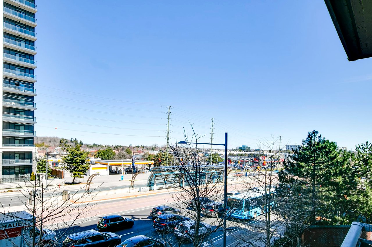 62 Suncrest Blvd #311, Markham