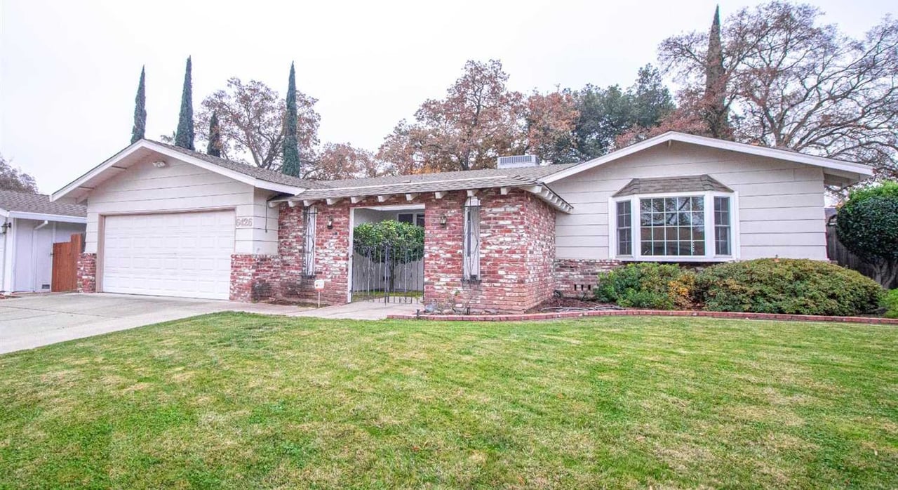 6426 Dorinda Way