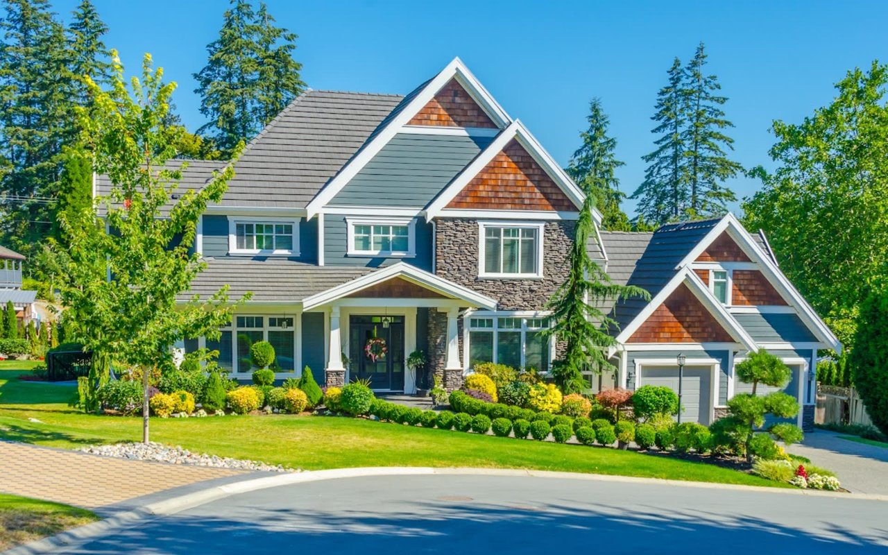 How to Buy a Luxury Home in McLean