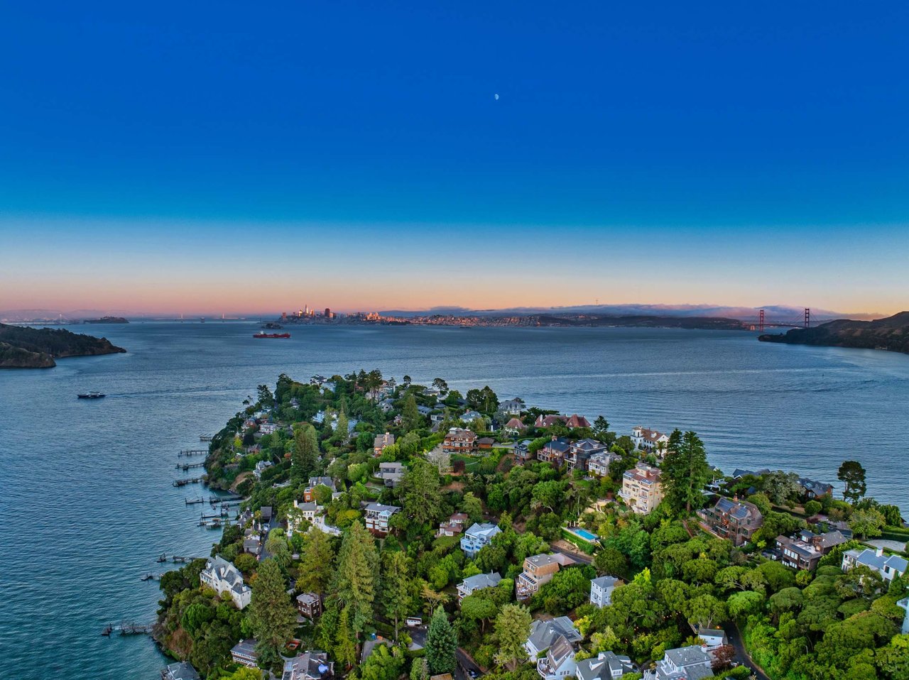 Iconic Belvedere View Estate