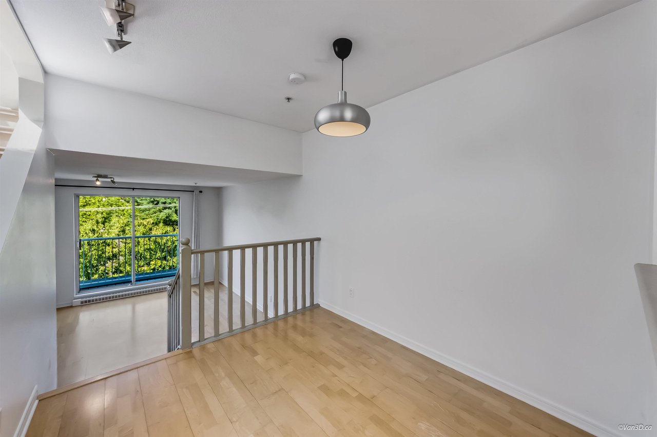 303-3727 W 10th Avenue, Vancouver
