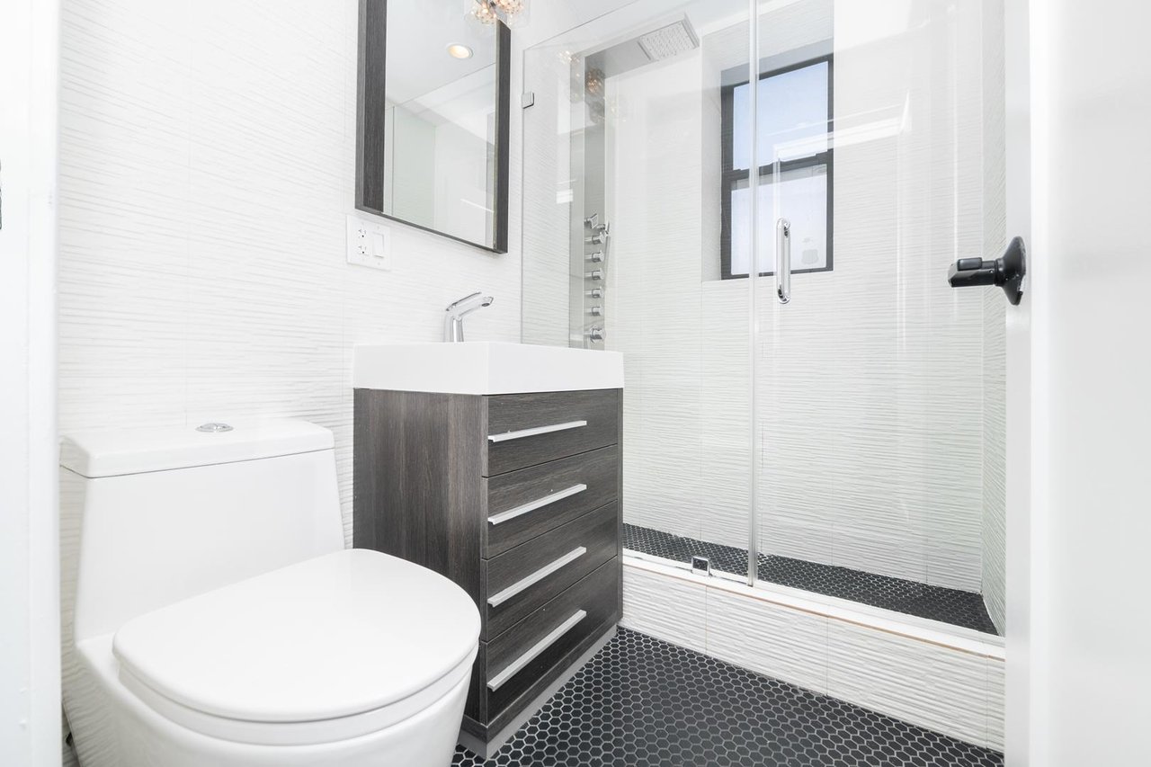 152 Thompson Street, Apt 2-C