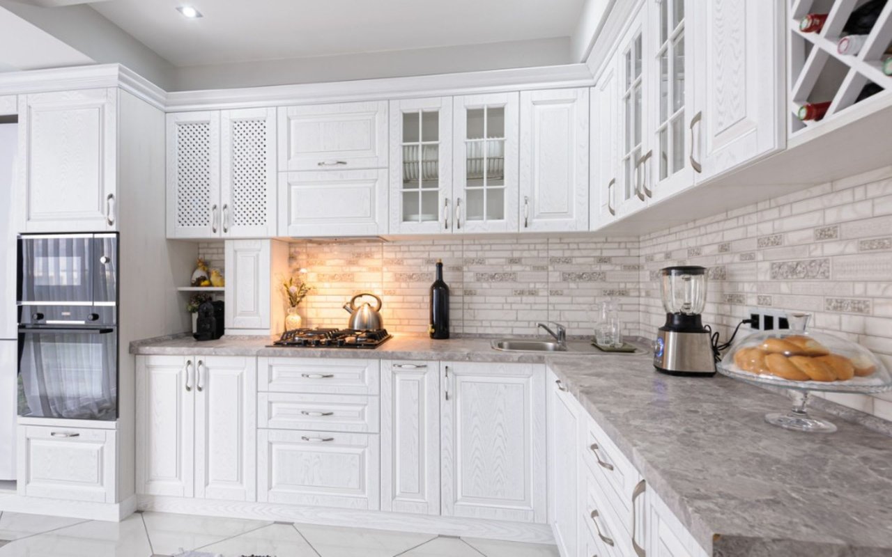 How to Design an Elegant White Kitchen