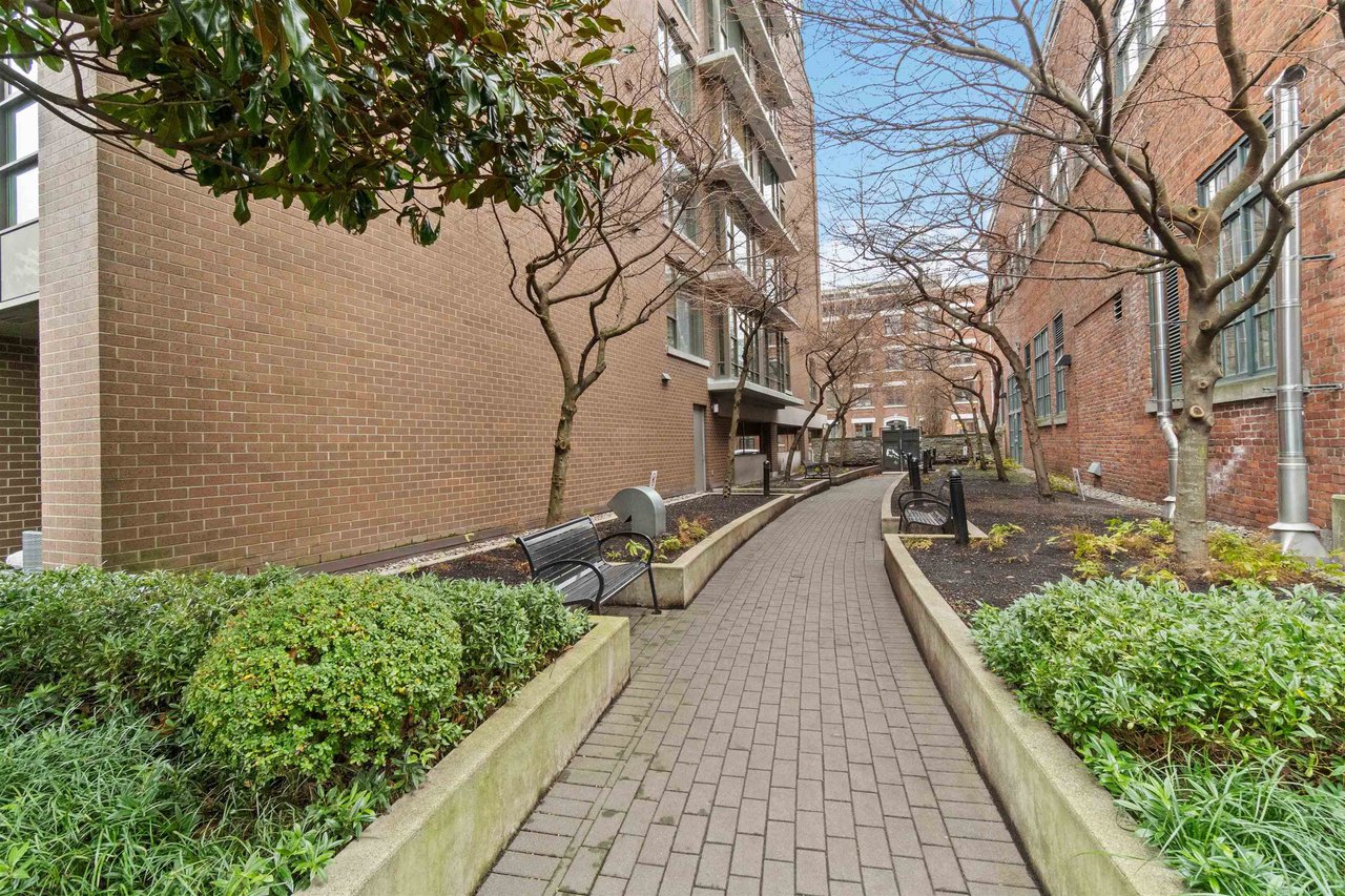 512-1919 Wylie St