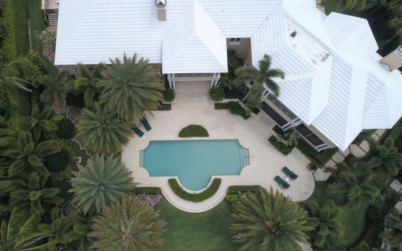  THE ULTIMATE SMART AND STYLISH ELEMENT IN MODERN FLORIDA LIVING