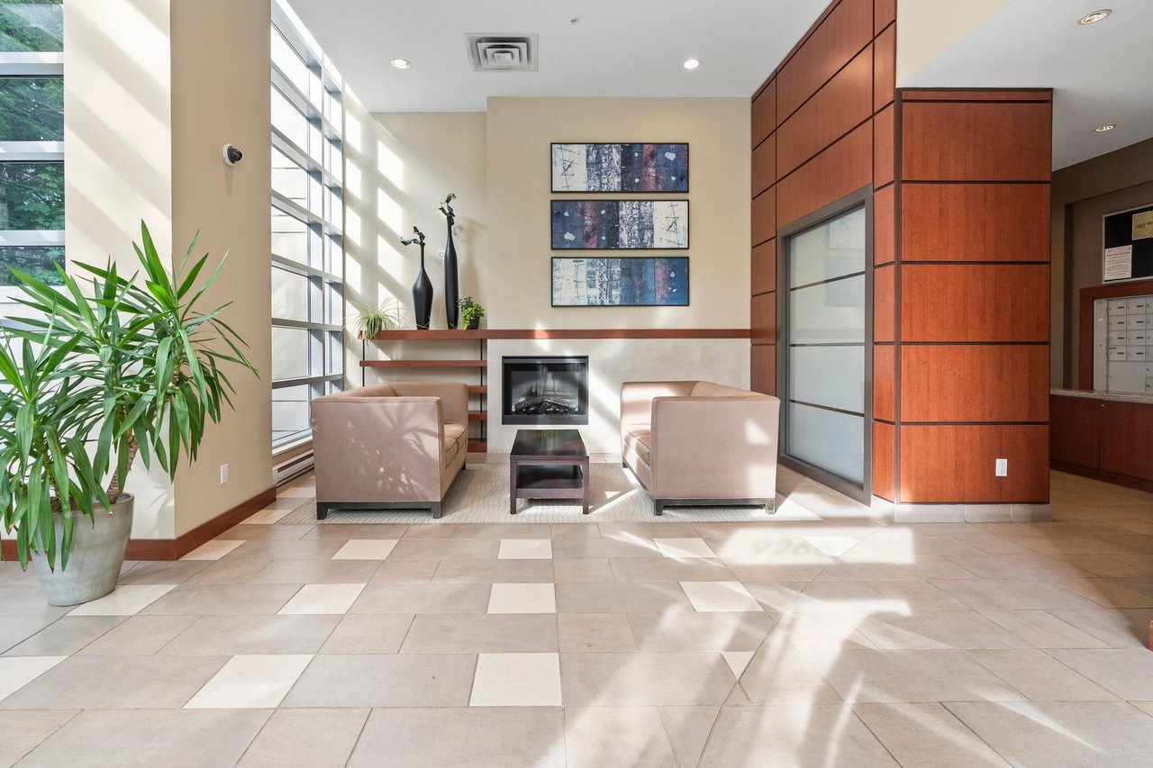 710-9266 University Cres