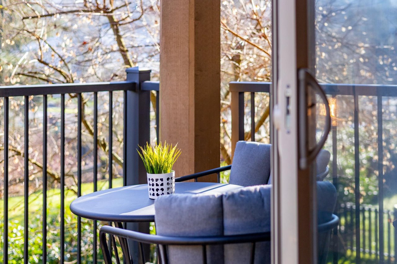 207-500 Klahanie Drive, Port Moody