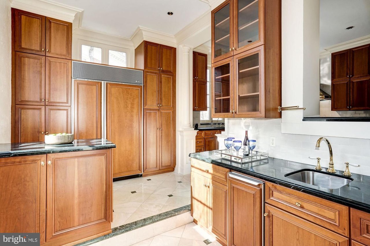 84 Kalorama Cir NW