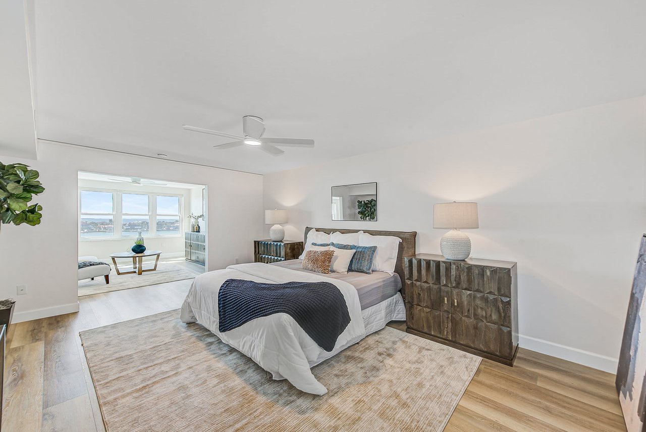 5200 Brittany Dr S, #804, St Petersburg, FL 33715
