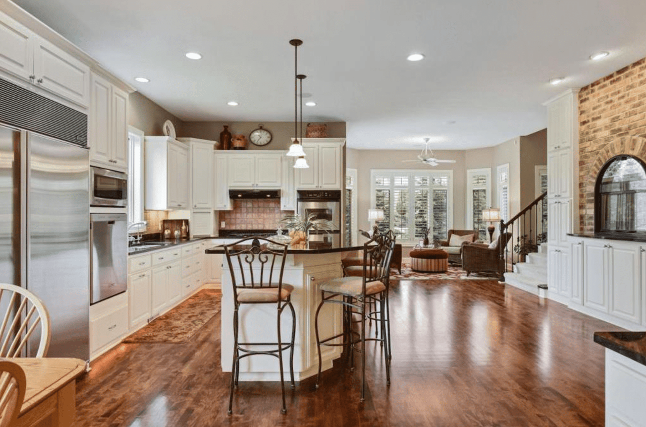 18194 Dove Court