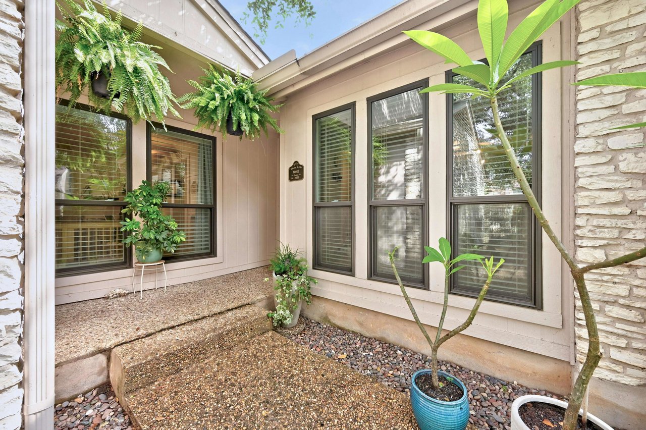 Alluring One-Story Home in in the Coveted 78759!