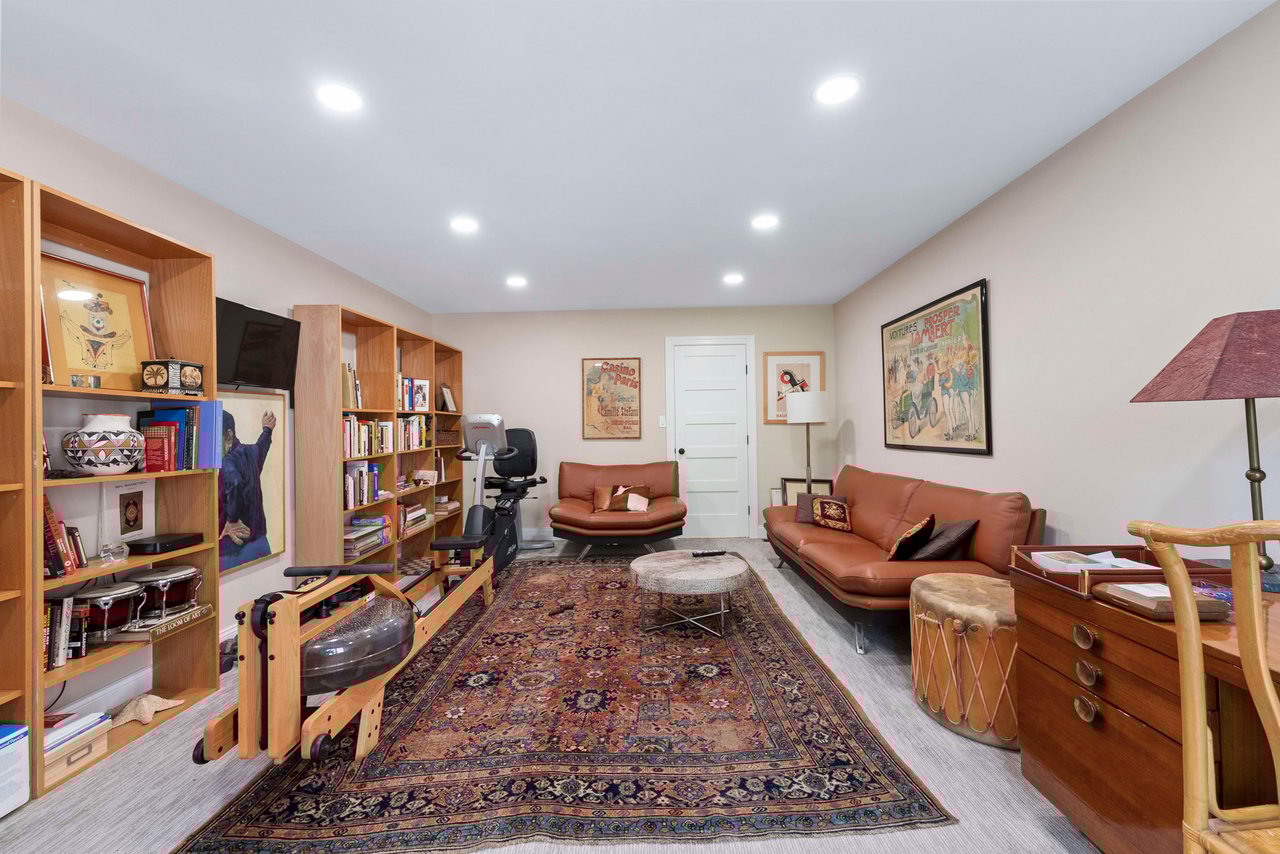 27 Windmill Dr