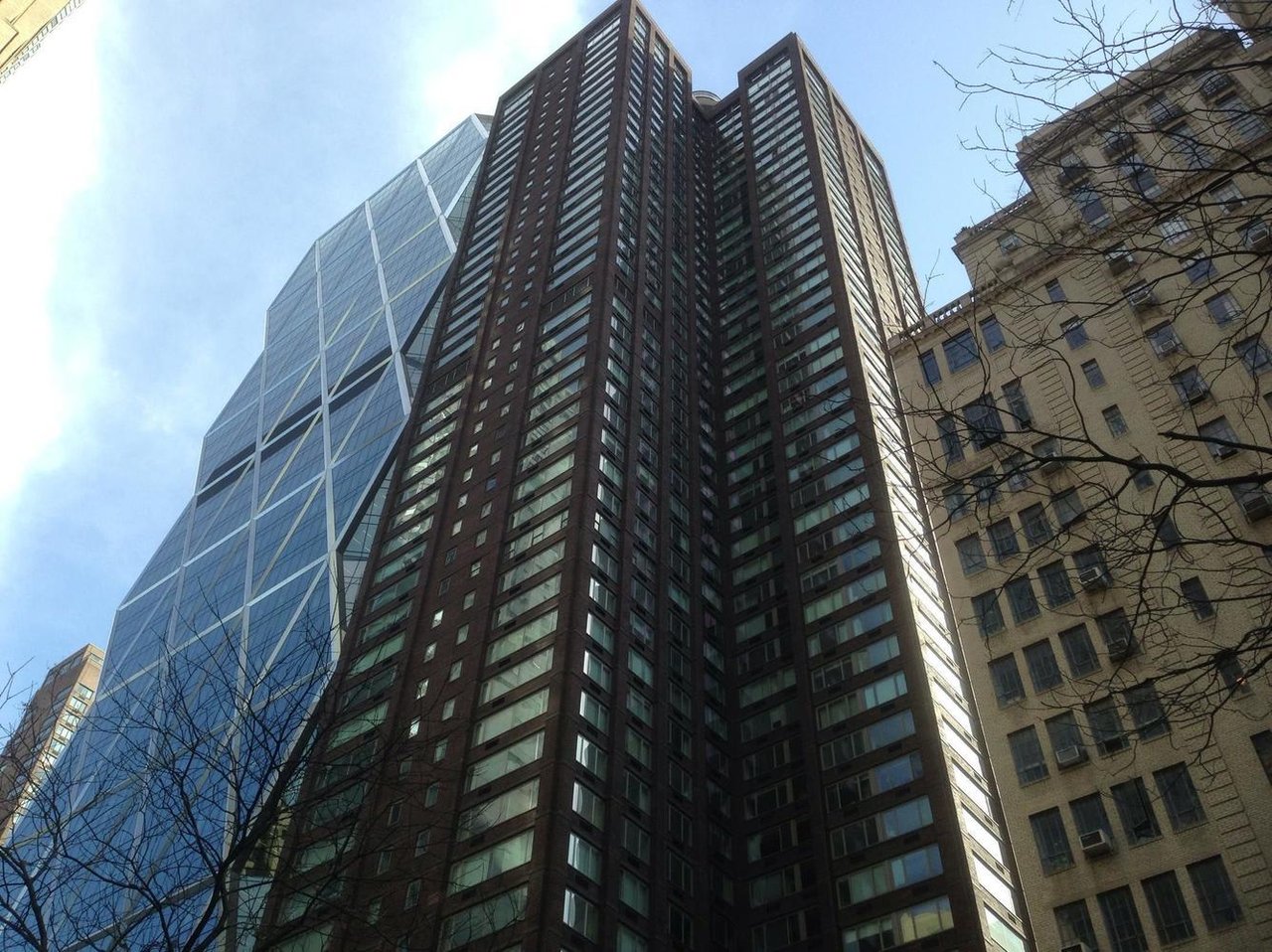 322 W 57th St