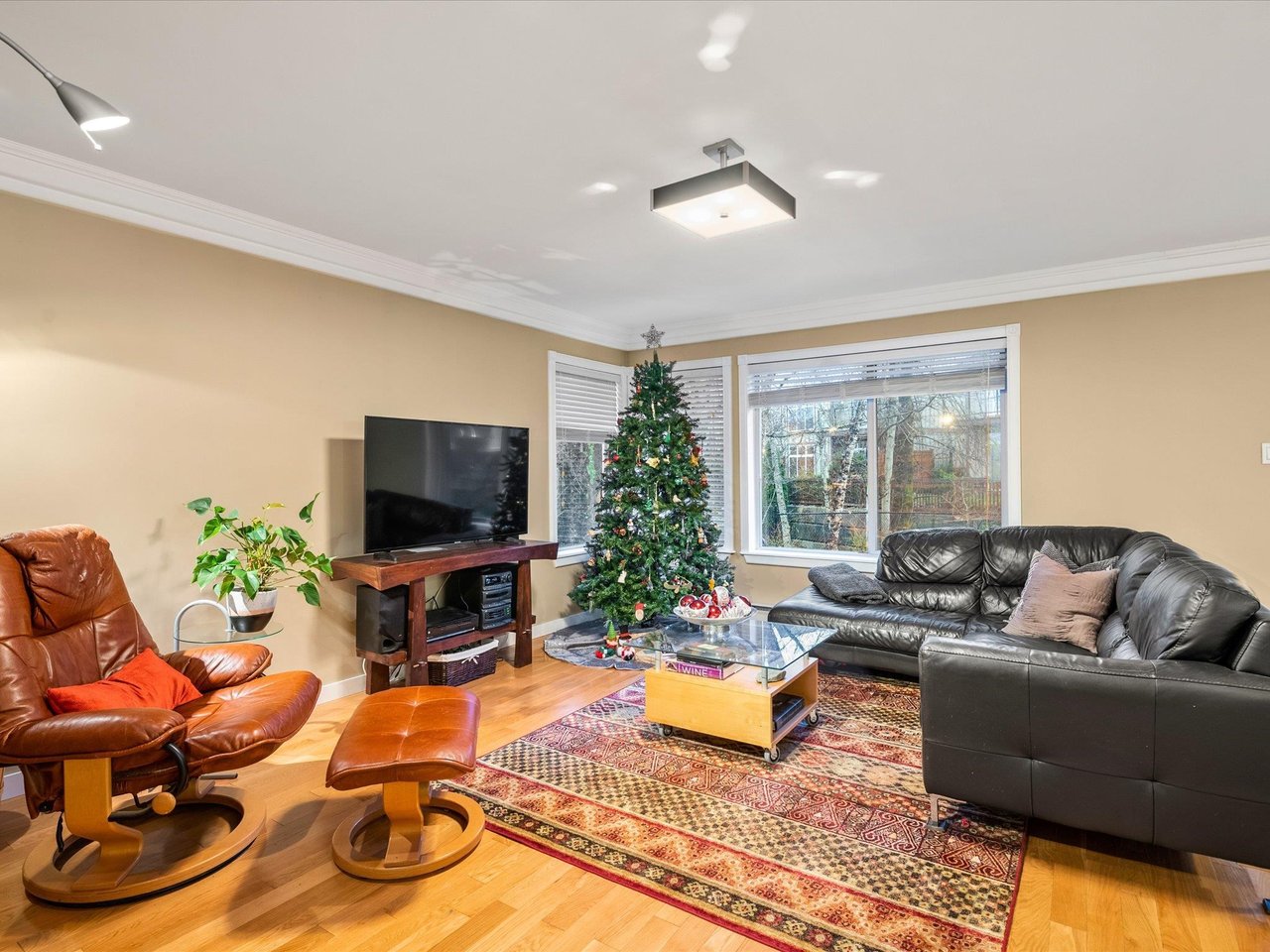 1014 Wenda Pl