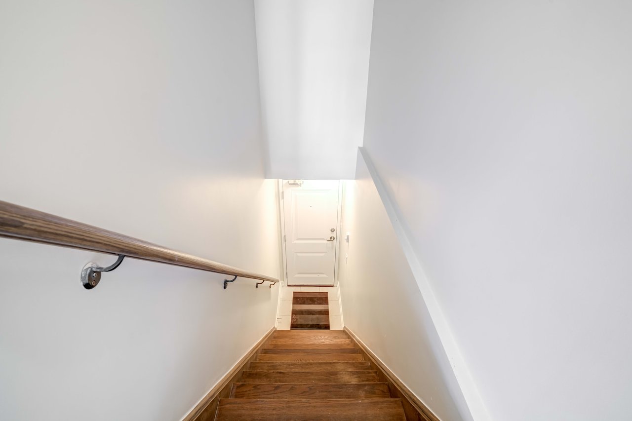 112-2 Dunsheath Way