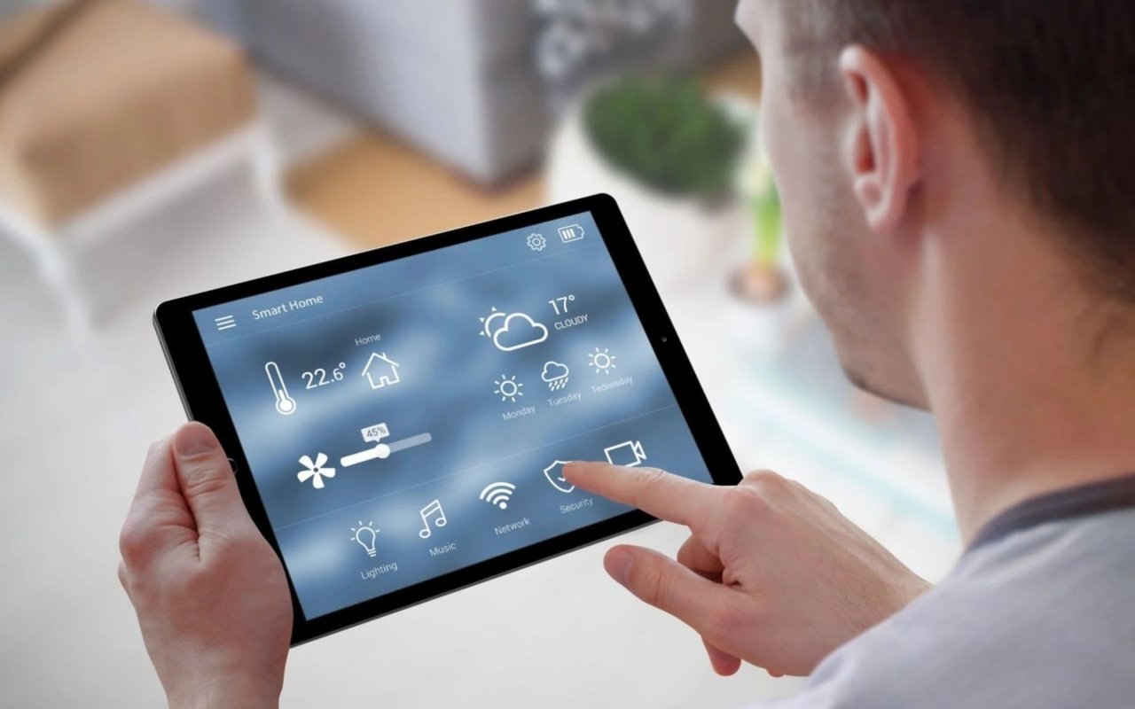 WHAT IS A SMART HOME AND WHY SHOULD YOU WANT ONE?