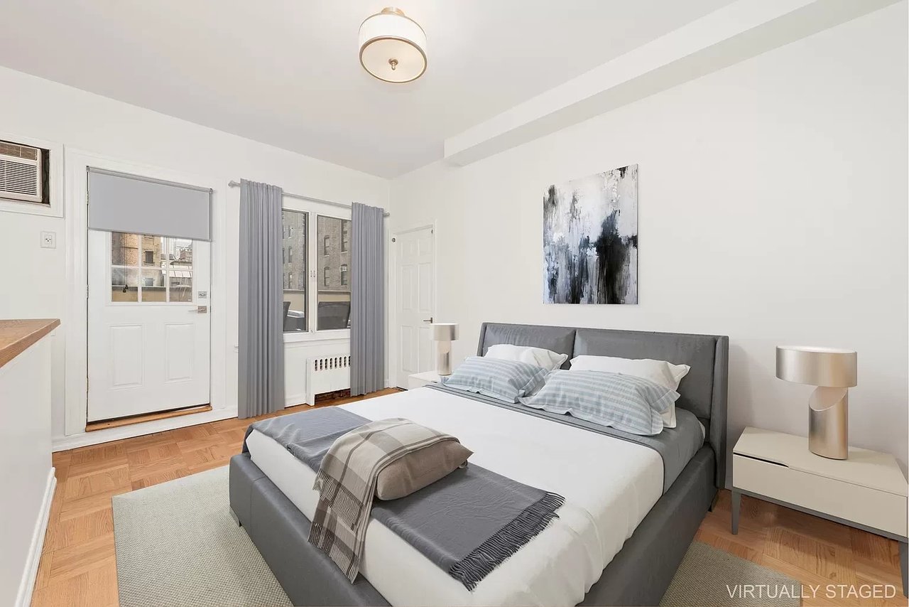 114 E 27th St., #PHA