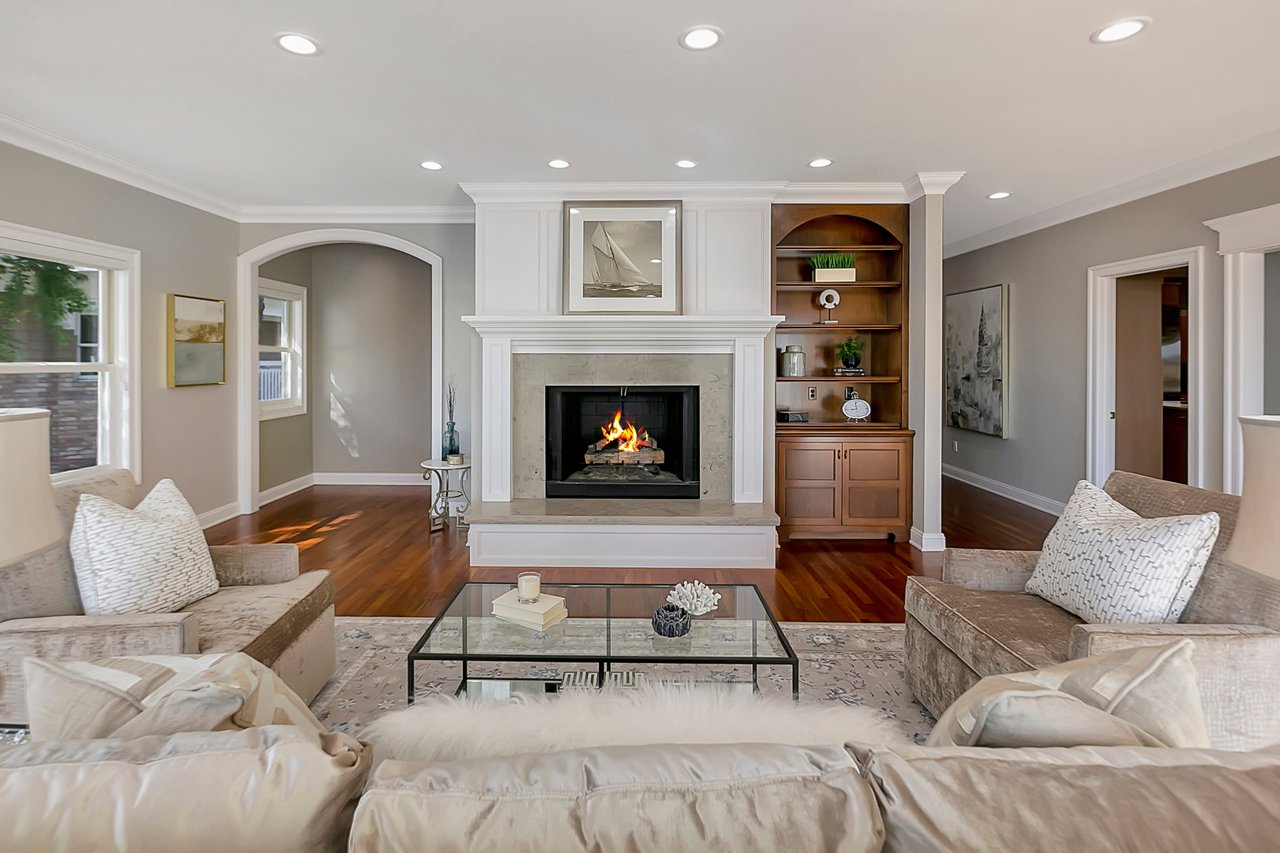 Stunning Downtown Wayzata Townhome // Wayzata Bay Views!