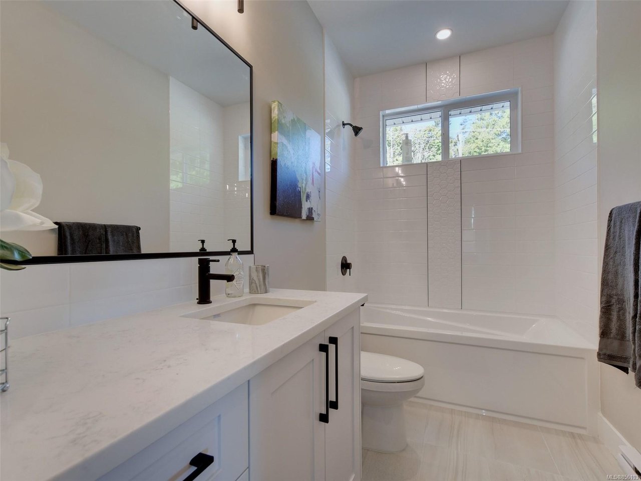 307 Seafield Rd