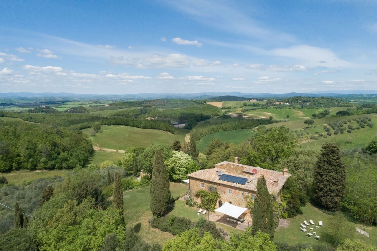 TENUTA RUSTICHELLO “Superb property for sale in the municipality of Montalcino” 