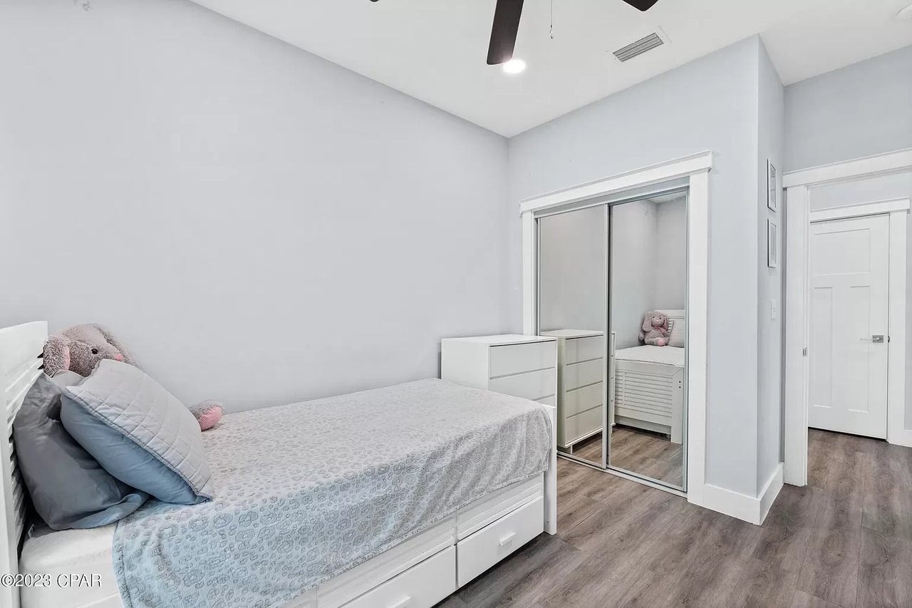 2226 Joan Avenue Unit 5