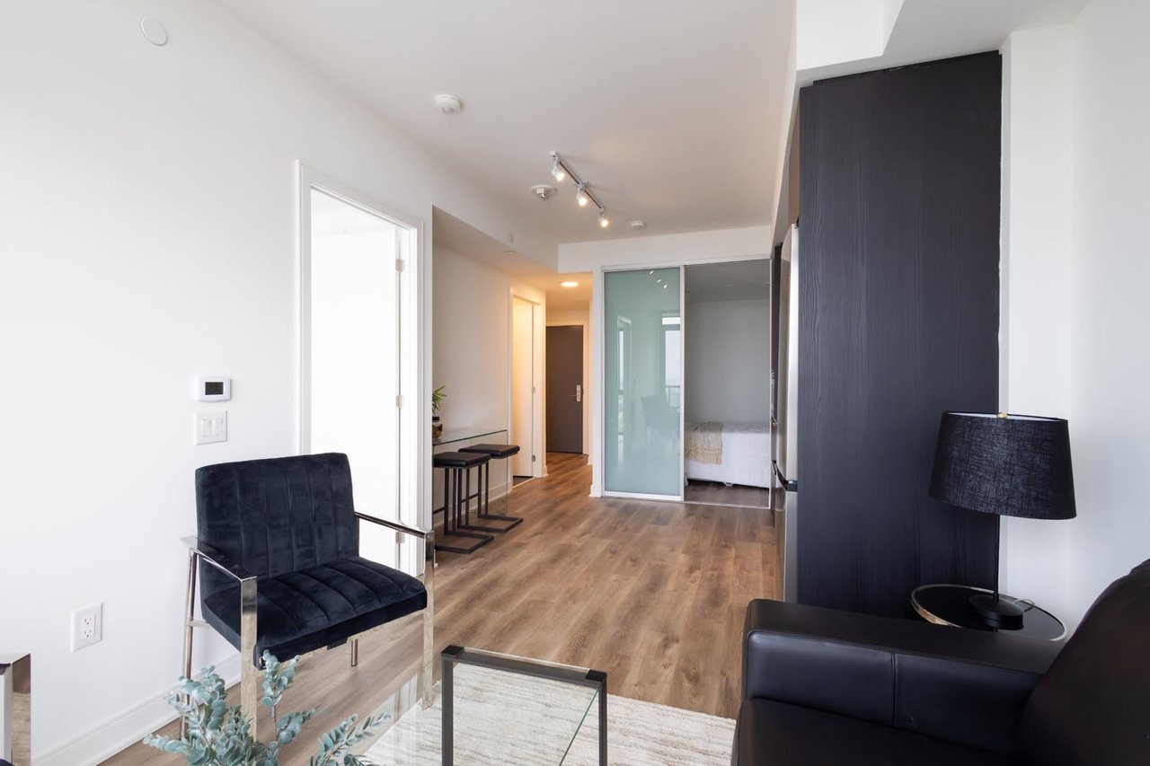 1508 – 86 Dundas St E